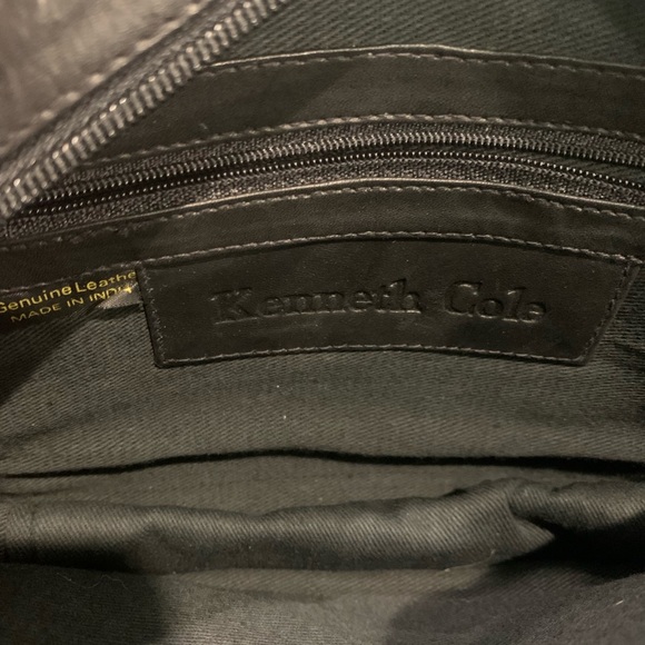 Kenneth Cole crossbody-black - Picture 5 of 9